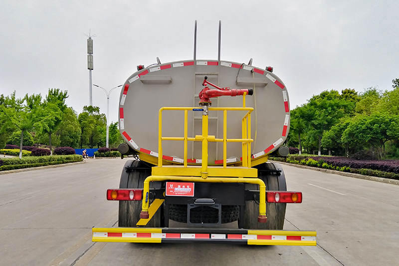 東風天錦灑水(shuǐ)車（12方 / 13.6方）