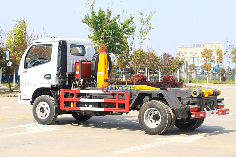 （藍牌 黃牌）東風小(xiǎo)福瑞卡勾臂垃圾車（5方）