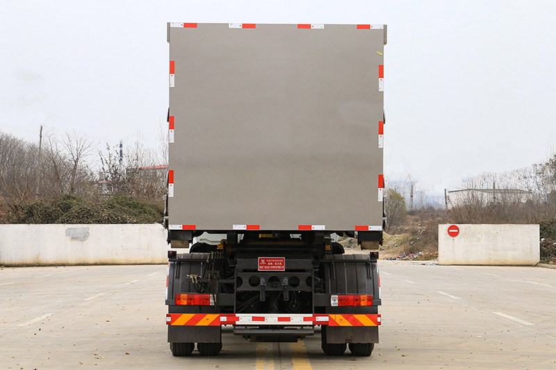 （套臂）東風柳汽乘龍套臂垃圾車（12方）