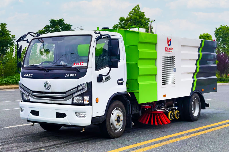 東風大多(duō)利卡洗掃車（4水(shuǐ) 5塵）