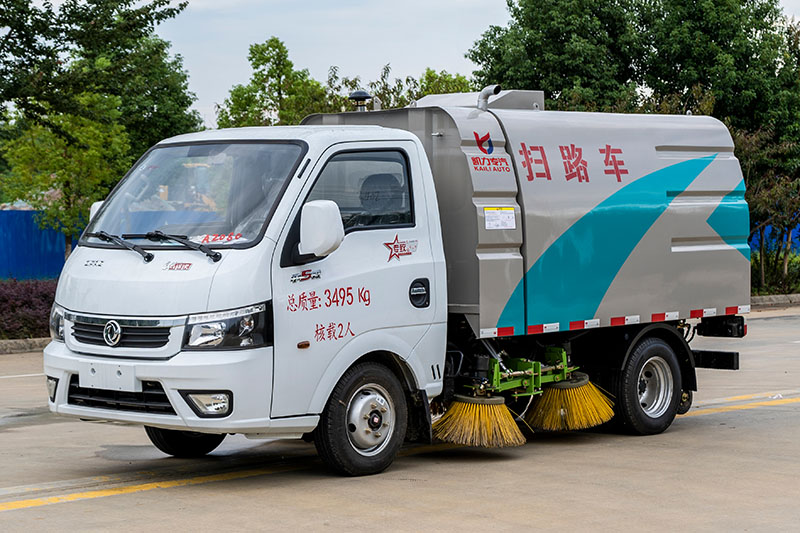 東風途逸掃路(lù)車（0.5水(shuǐ)1.5塵）